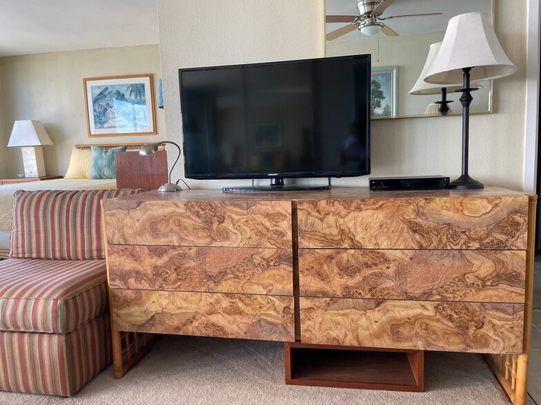 Building Photo - 1676 Ala Moana Blvd