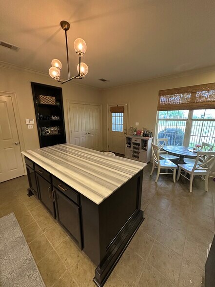 Building Photo - 2126 Belle Point Aly