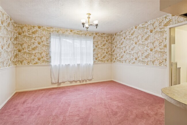 Building Photo - 2303 Kipling St