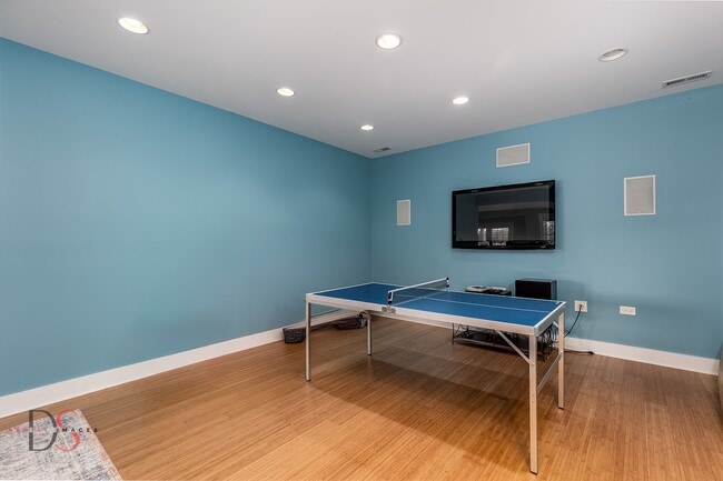Building Photo - 7 Windward Way