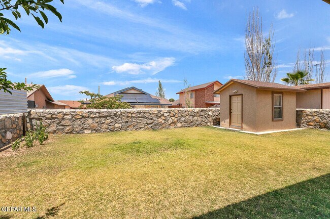 Building Photo - 12249 Delacroix Dr