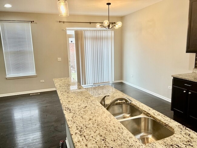 Building Photo - 2978 Henley Ln