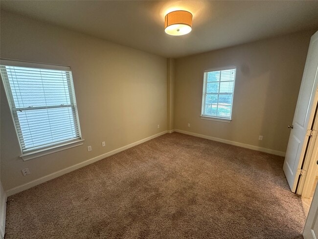 Building Photo - 2021 Fannin Station