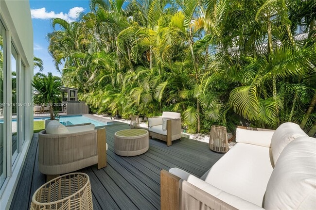 Building Photo - 475 Woodcrest Rd