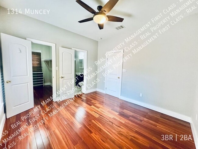 Building Photo - 1314 Muncey-