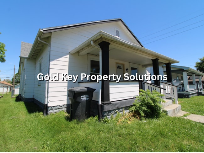 Building Photo - COMING SOON!! Spacious 3 BR 1 BA with Covered Porch and Garage (SECTION 8 APPROVED)