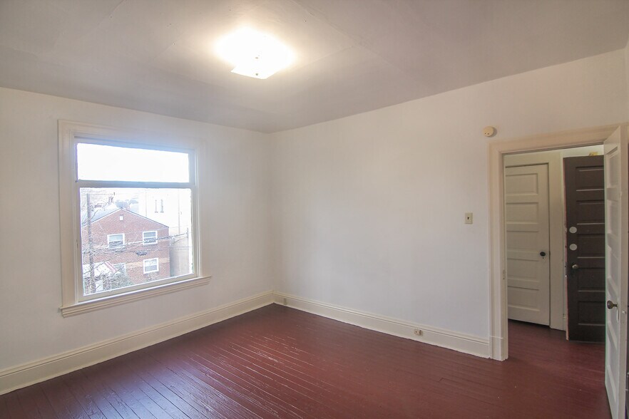 Building Photo - 299 West St