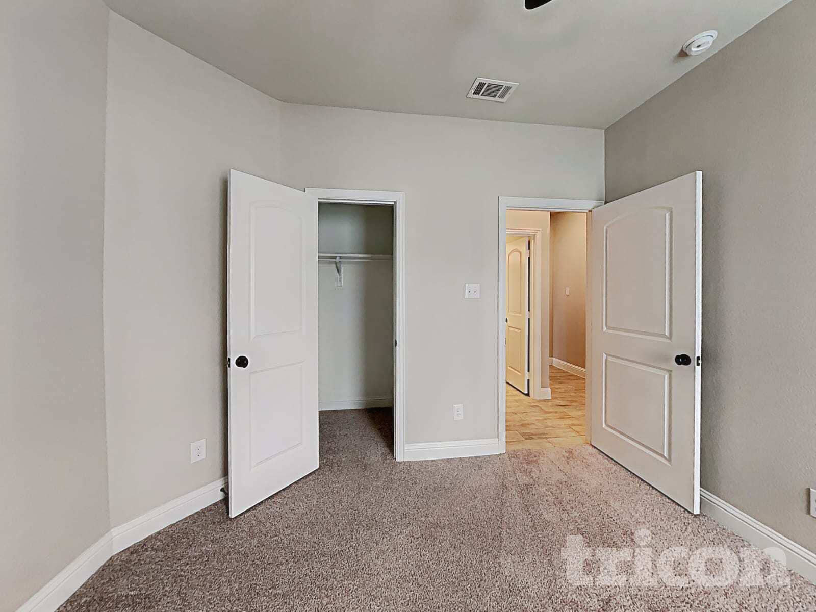 Building Photo - 7708 Cottonwood Dr