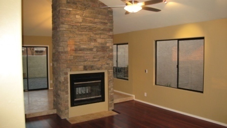 Building Photo - Beautifully Remodeled Home close to UA