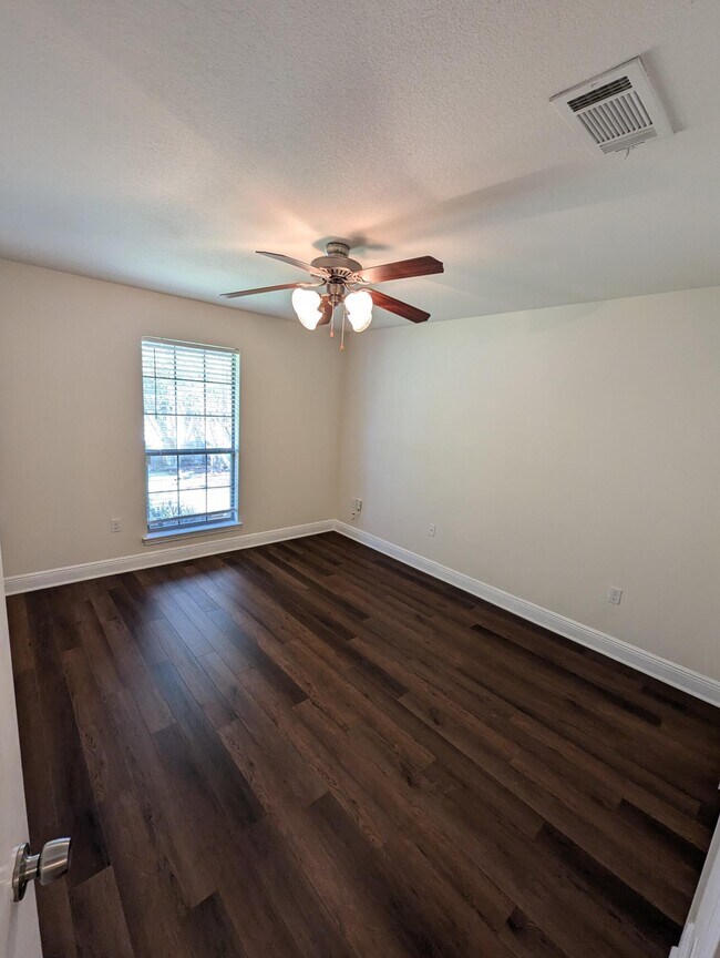 Building Photo - 2476 Abaco Dr