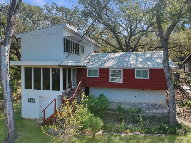 Building Photo - 1806 Alta Vista Ave