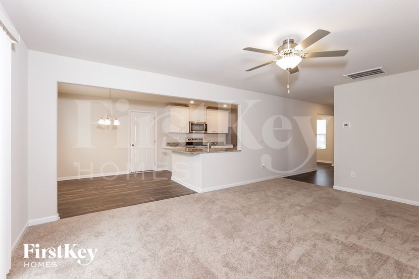 Building Photo - 115 Teal Dr