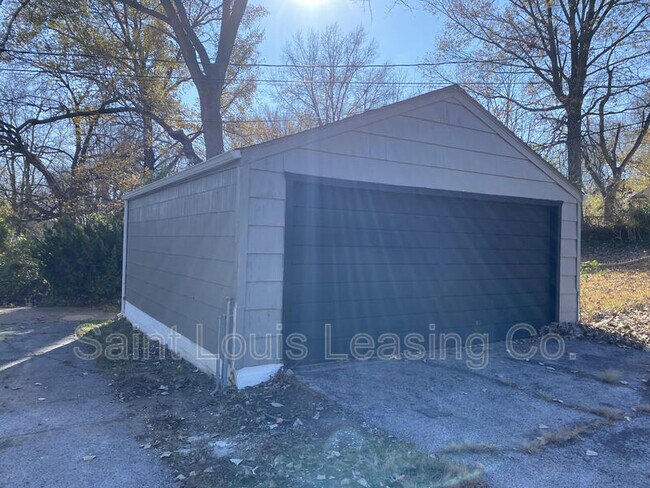 Building Photo - 1658 Kappel Dr