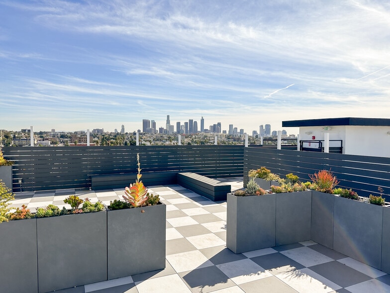 Building Photo - Hoover