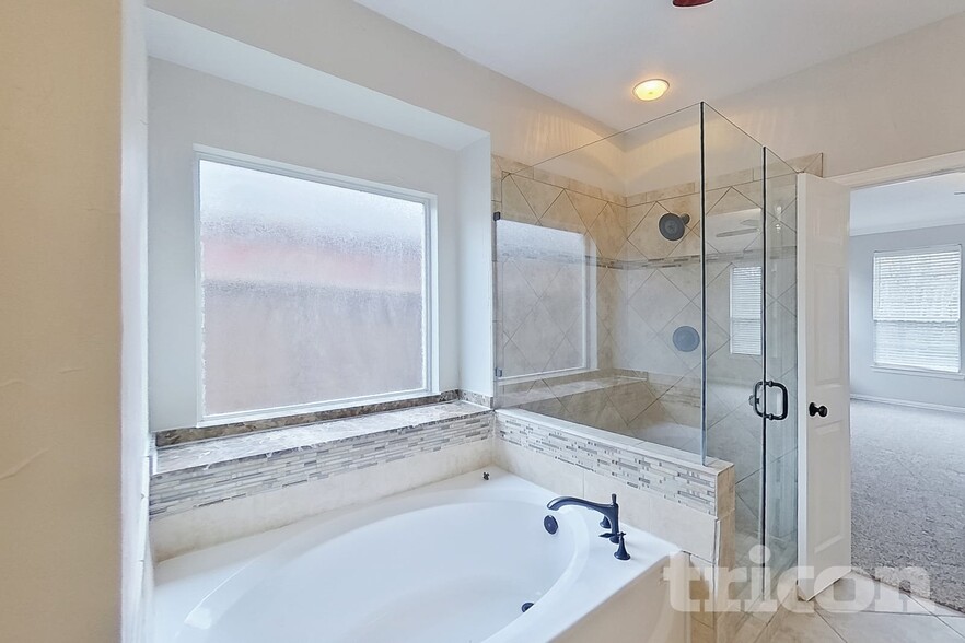 Building Photo - 5813 Norfolk Ln