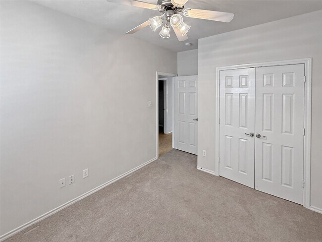 Building Photo - 21910 Whispering Daisy Ct