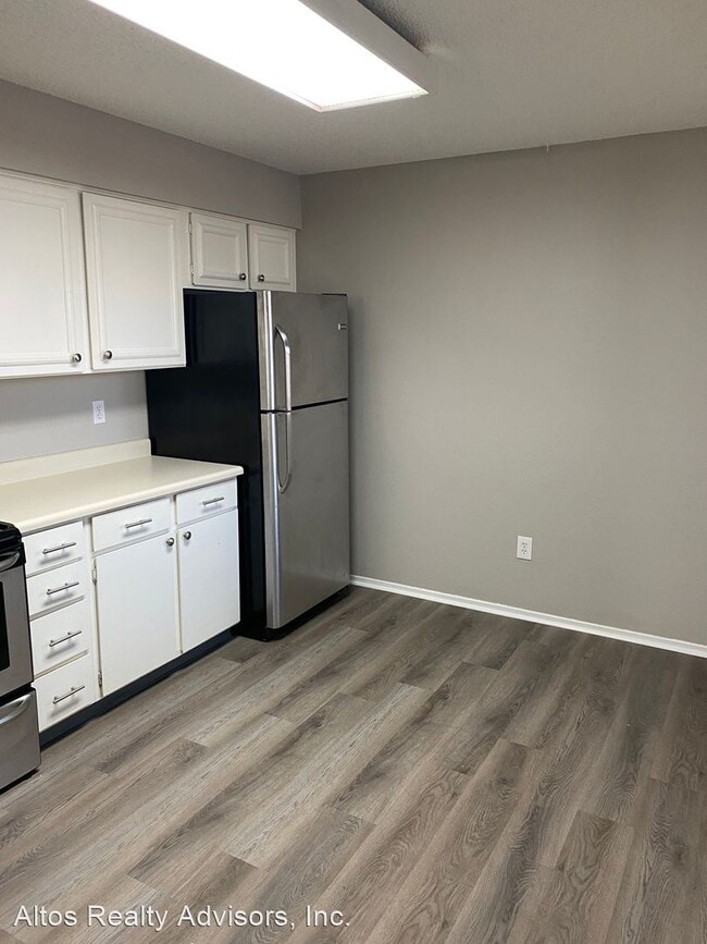 Building Photo - 2 br, 2 bath House - 2365 E Geddes Ave #O-22