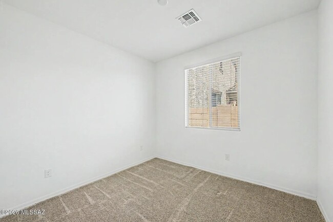 Building Photo - 12818 N Dutch Dr