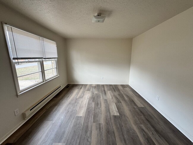 Building Photo - 3/1 in Shelby, NC