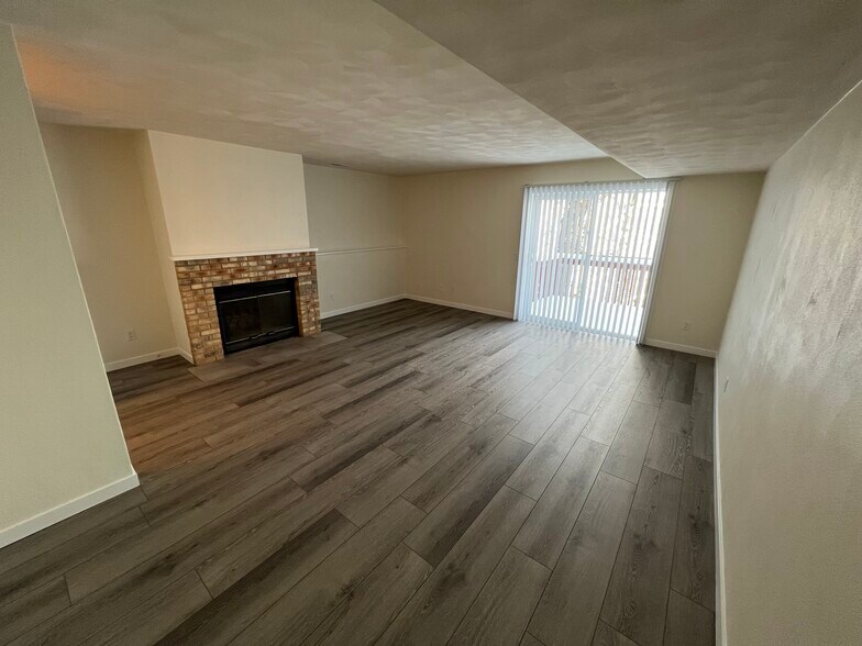 Building Photo - 2871 Cimarron Trl