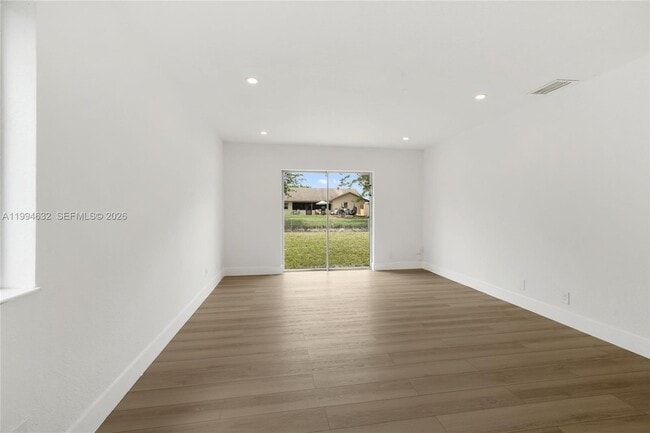 Building Photo - 7201 NW 46th Ct