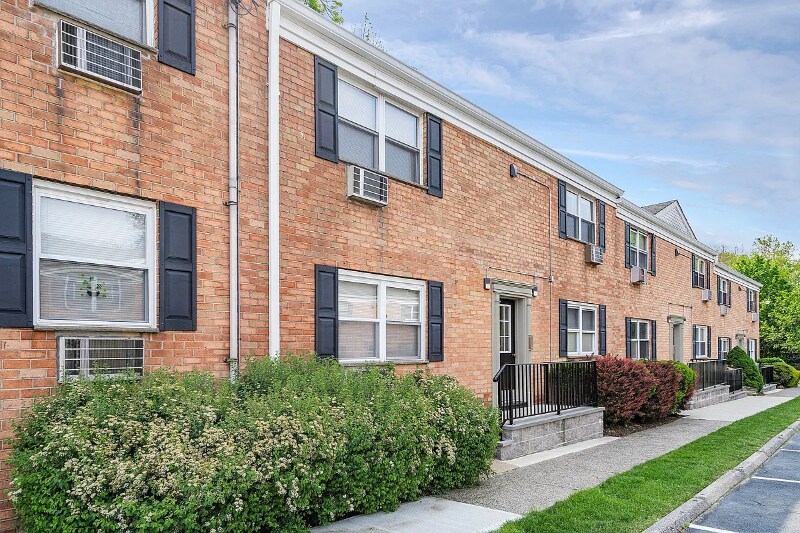 Building Photo - 114 Montgomery St