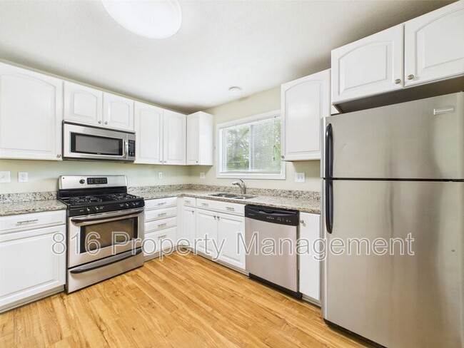 Building Photo - 10525 Skiles Ave
