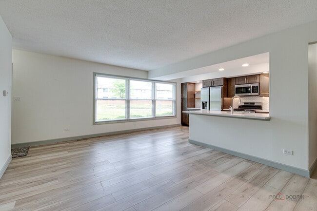 Building Photo - 1454 Inverrary Ln