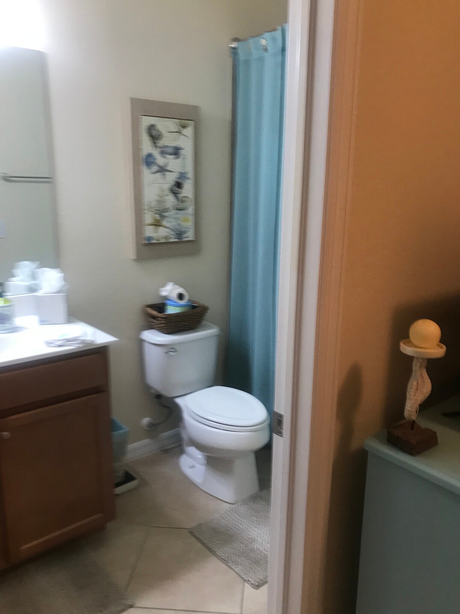 Guest Bedroom w/ Ensuite - 10510 Yorkstone Dr