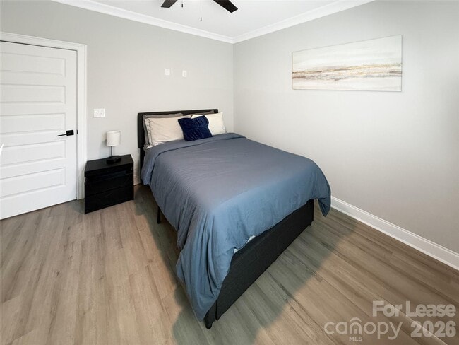 Building Photo - 1640 Eastway Dr