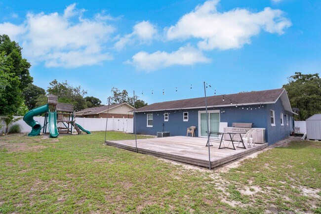 Building Photo - 1167 Lake Blanche Dr