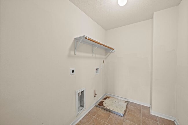 Building Photo - 20634 Ricewood Village Trail
