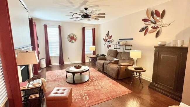 Building Photo - 3441 S Beaver Ln