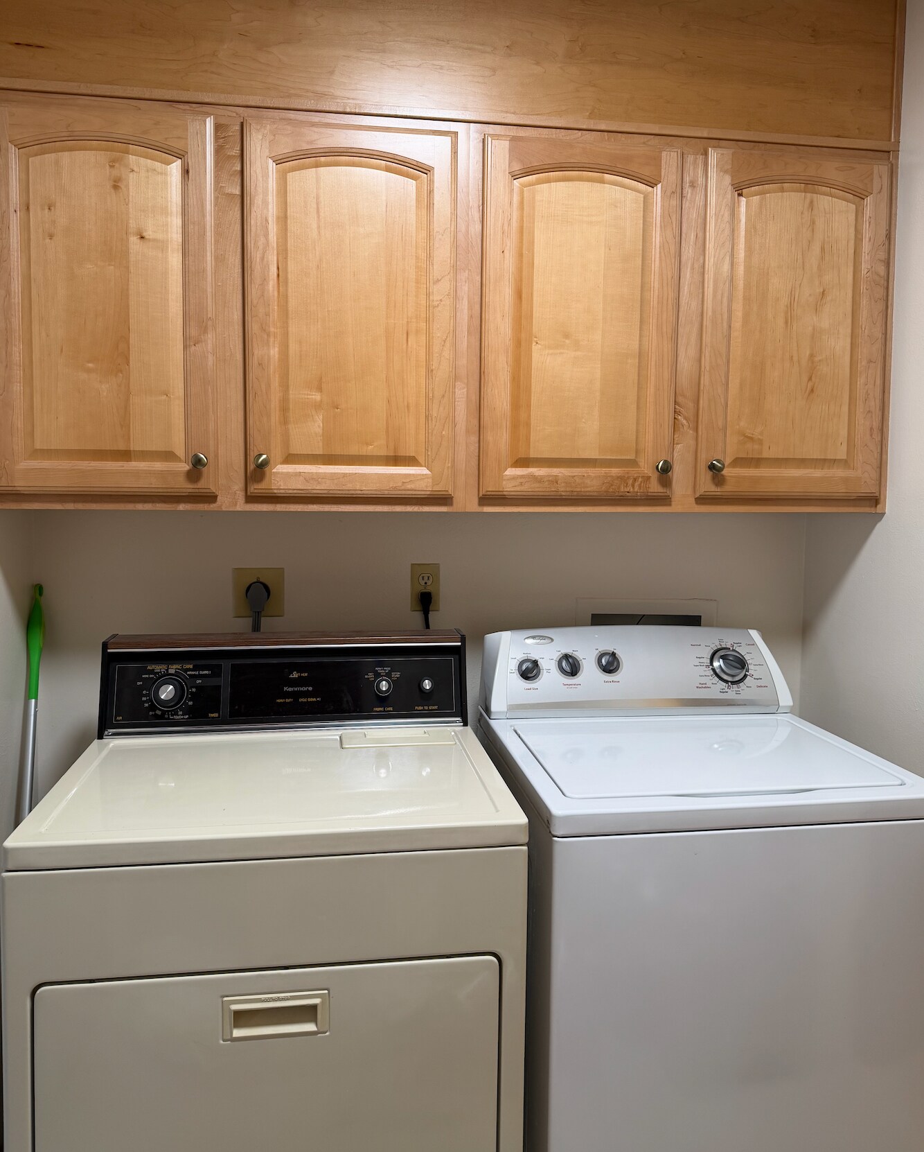 Building Photo - 1708 S Lee St