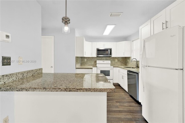 Building Photo - 20537 SW 92nd Ct