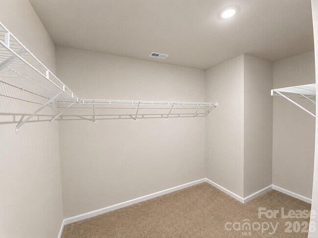 Building Photo - 5044 Wolfridge Ave