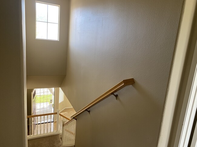 Building Photo - 32552 Sunnyvail Cir