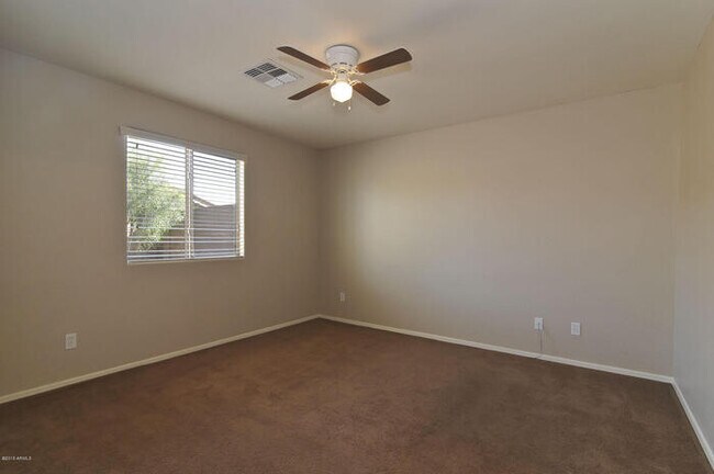 Building Photo - Great-room floor plan with 4 bedrooms PLUS...