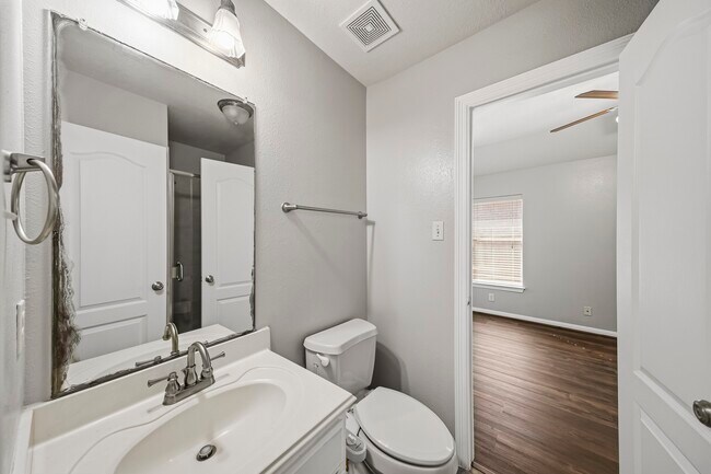 Building Photo - 28211 Emerald Creek Ln