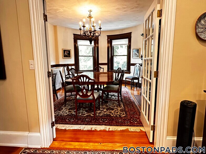 Building Photo - 24 Beaufort Rd