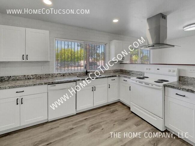 Building Photo - 3512 S Chesin Dr