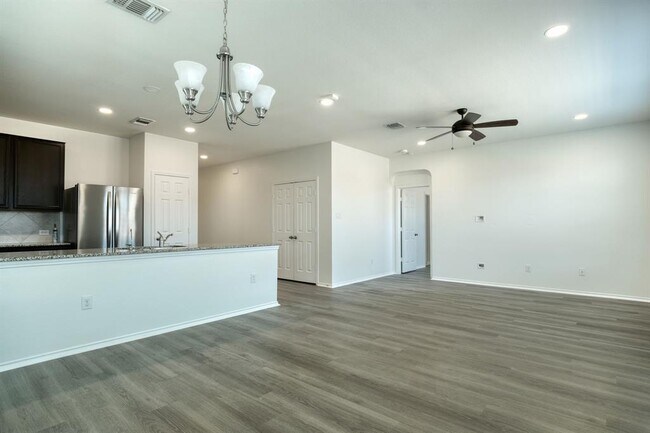 Building Photo - 13813 James Garfield St