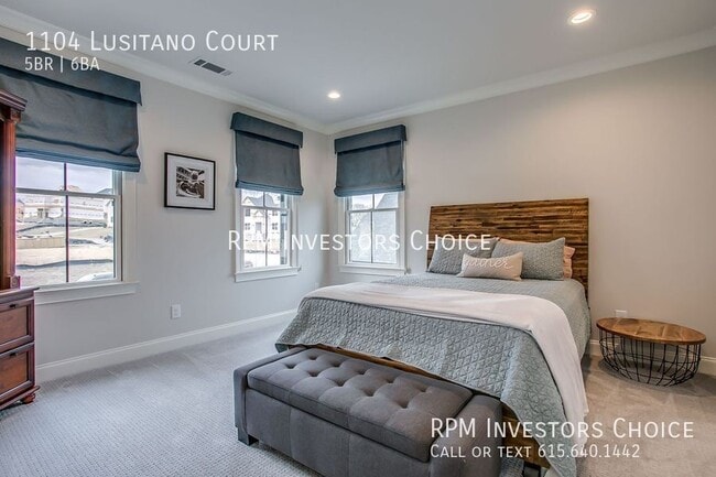 Building Photo - 1104 Lusitano Ct