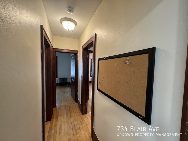Building Photo - 734 Blair Ave