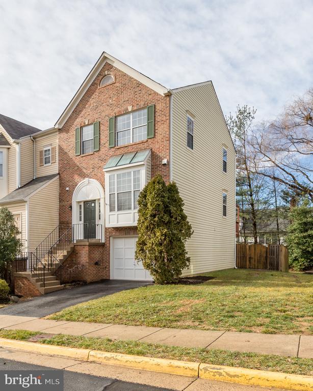 Building Photo - 6892 Kerrywood Cir