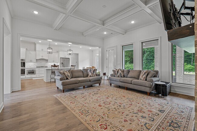 Building Photo - Rare Executive Rental in Desirable South J...