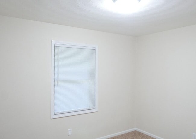 Building Photo - 1430 Huntington Ave