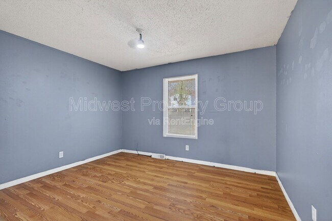 Building Photo - 153 Bascom Dr