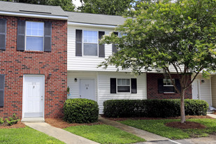 Building Photo - Bridge Pointe Apartments and Townhomes