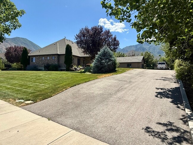 Building Photo - 1124 Meadow Sage Cir